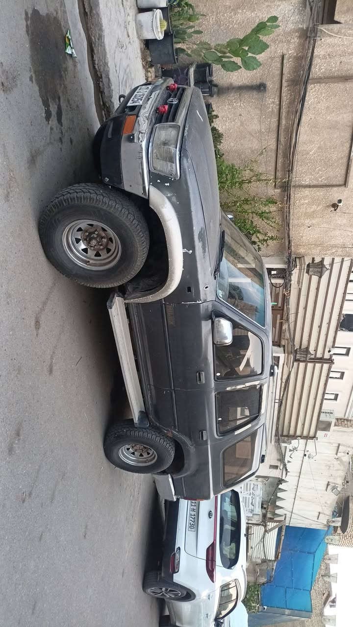 لاندكروز سورف • ١٩٩٥ • رقم بغداد