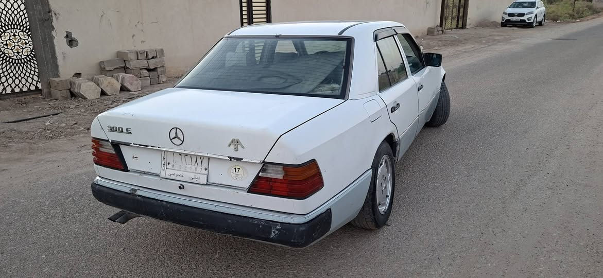 مارسيدس دب ١٩٩٢ محرك ٢٥٠٠ رقم ديالى تبريد شغال غرفه جديده صدر جديد خلفي وامامي مطلوب مراوس مارسيدس ام عيون نضيفه واطي فرق ***********
