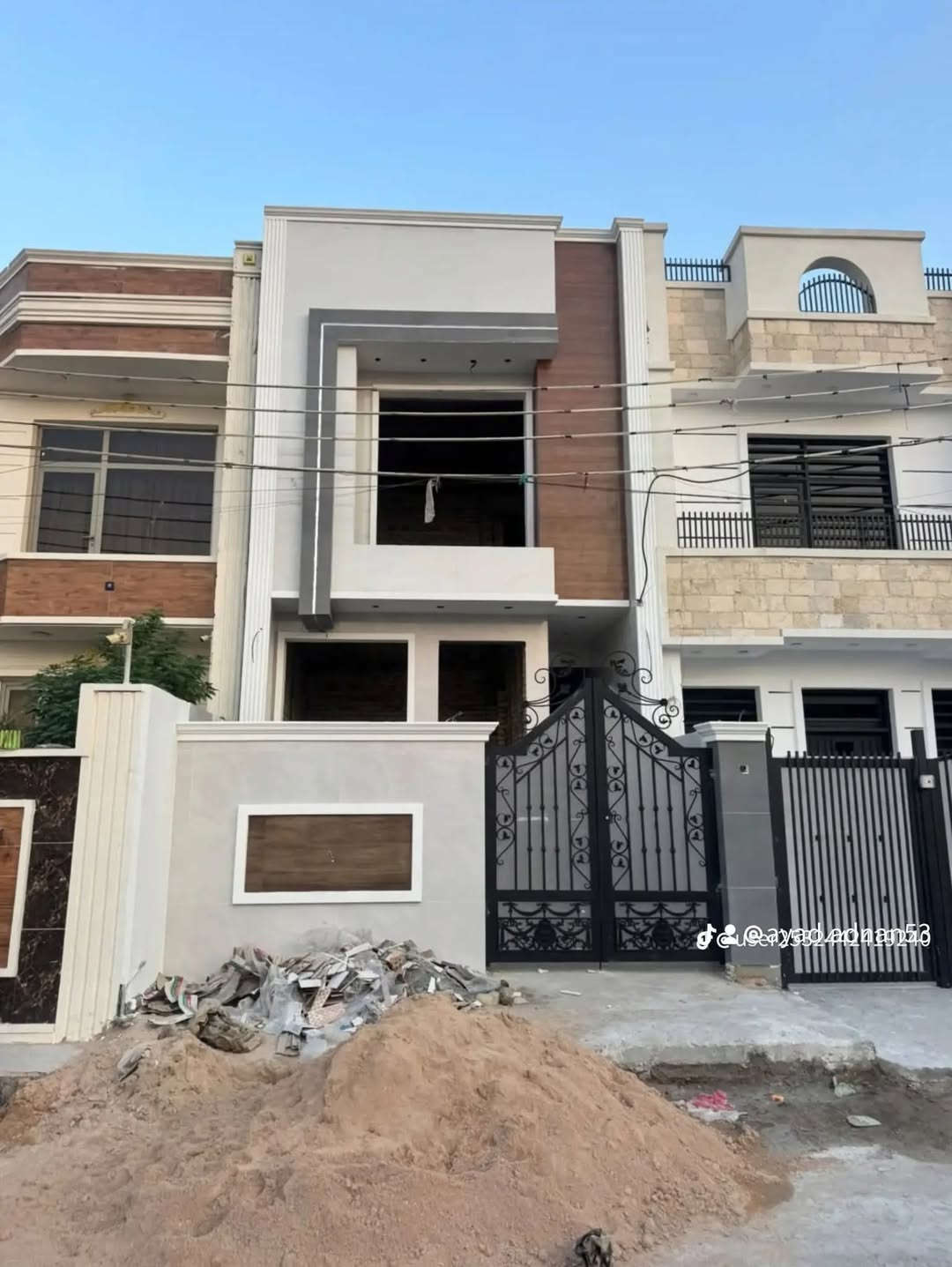 ٧٥م • ٤غرف • الاساتذة