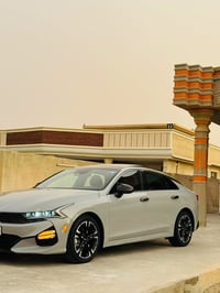 كيا K5  موديل 2024  رقم بغداد حرة  وارد امريكي  جيتي الاين  مكينة 1600...