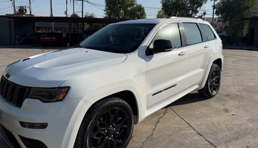 جێب گراند چیڕۆکی 2021 مواسەفات Limited X
 ڕەنگ: سپی
 تەنها 32,000 Miles
 مەکینە: V6 3.6L
 گێڕ: ئۆتۆماتیک
 فول مواسەفات
 تەنها یەک پارچەی لای سەکنی دواوە بۆیاغە کراوە
 ڕاداری پێشەوە نییە
پانۆراما نییە

سعر: لە کۆمێت داوای بکە ڕاستەوخۆ بۆت دێت 📩 

گێر و مەکینەی بەشەرت 
هیچ کێشەیەکی نییە 

 ناونیشان: ڕانیە – سلێمانی 
ژمارەی خاوەنی 
 ***********
