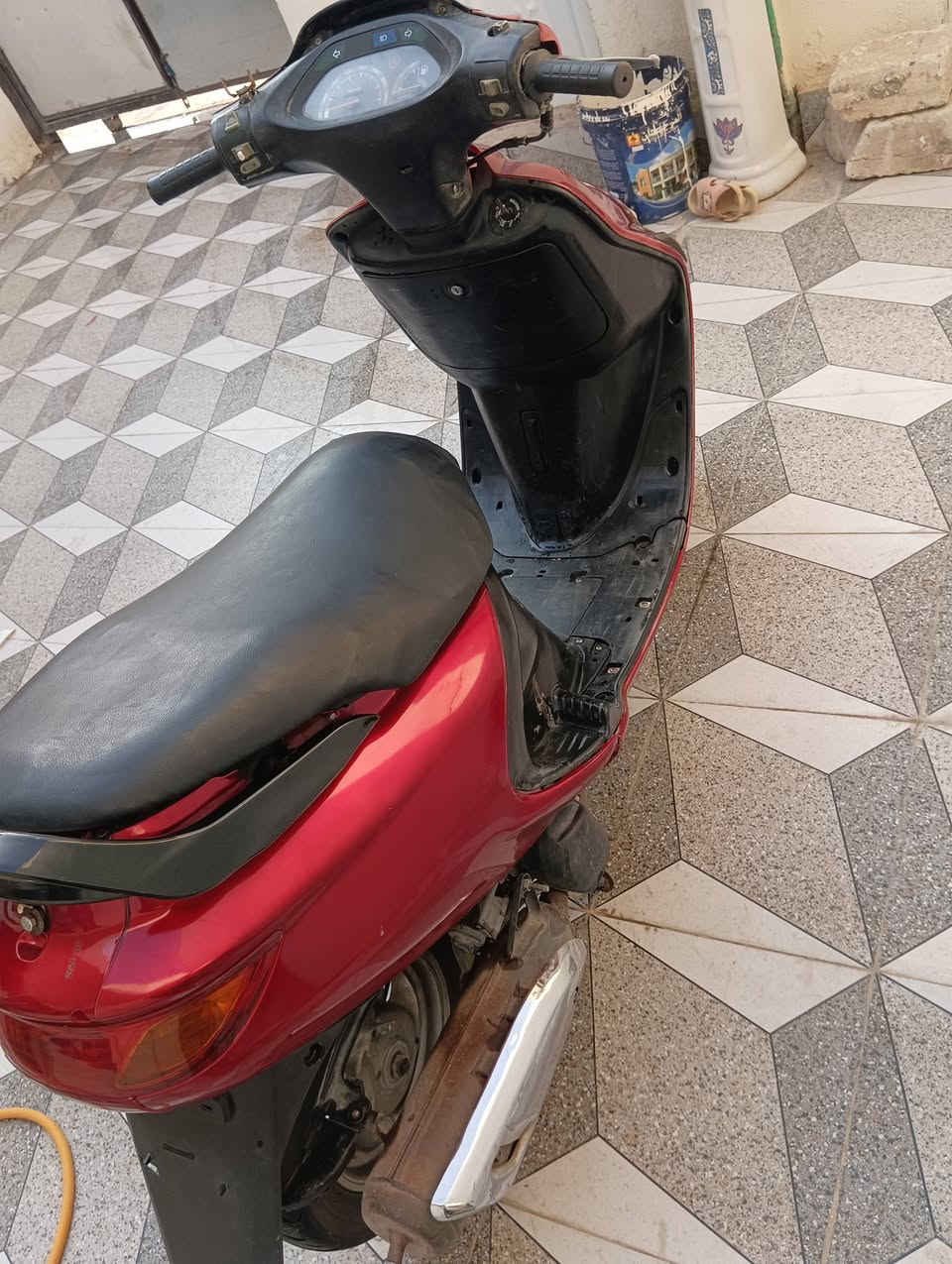 دراجه للبيع شغاله سلف هندر 
كهربائيات 
لايت عالي ناصي زنون 
اشاير سكن دبلات 
مكينه خرسه مامفتوحه 
كفر مختم  عداد بانزين قفل جنطه 
السعر 450 وبيه مجال العنوان النجف شارع الصب 
***********

