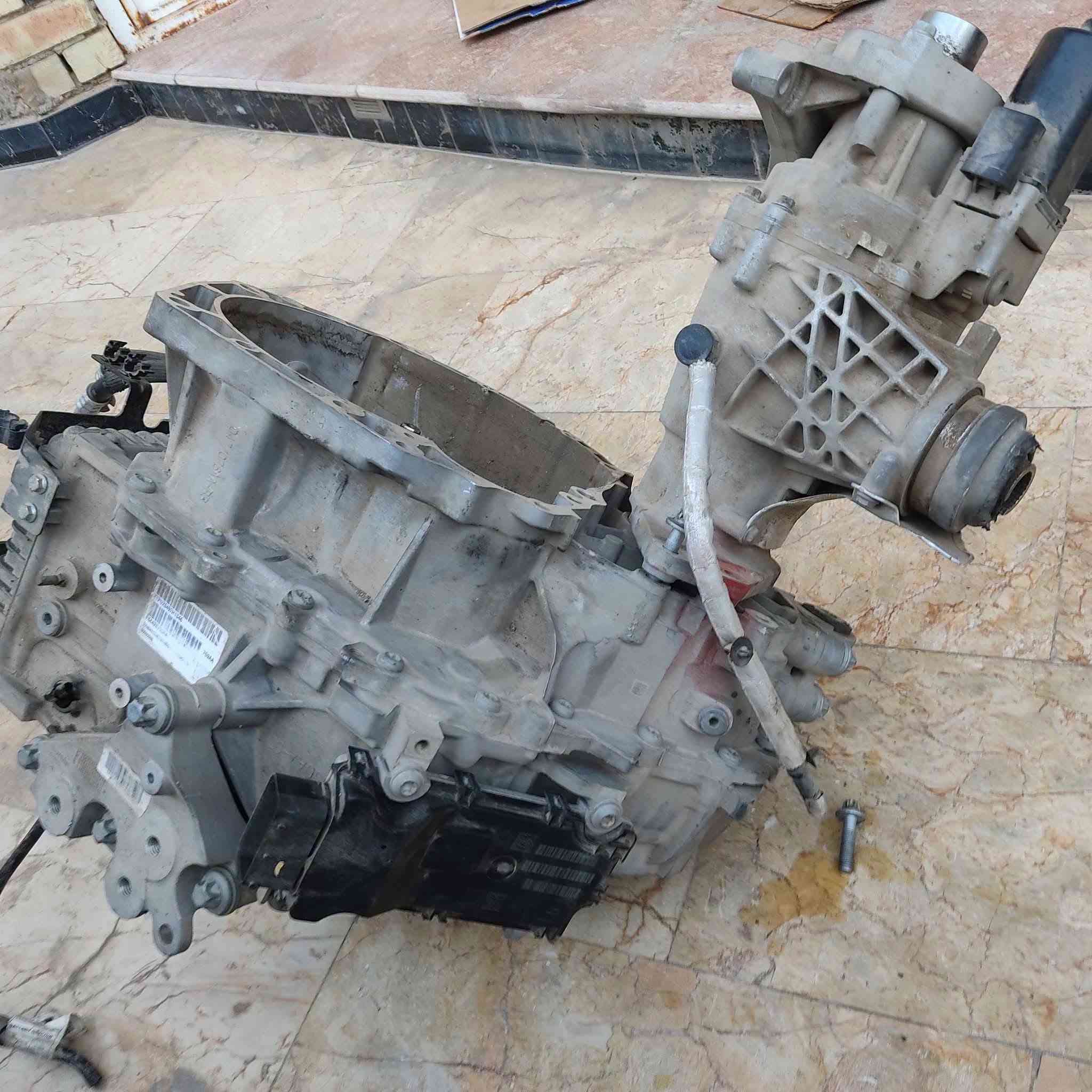 سلام عليكم
متوفر كير رنكد 

موديل 2022

مكينه 1300

جديد مال تفصيخ

فور ويل 4X4

***********
