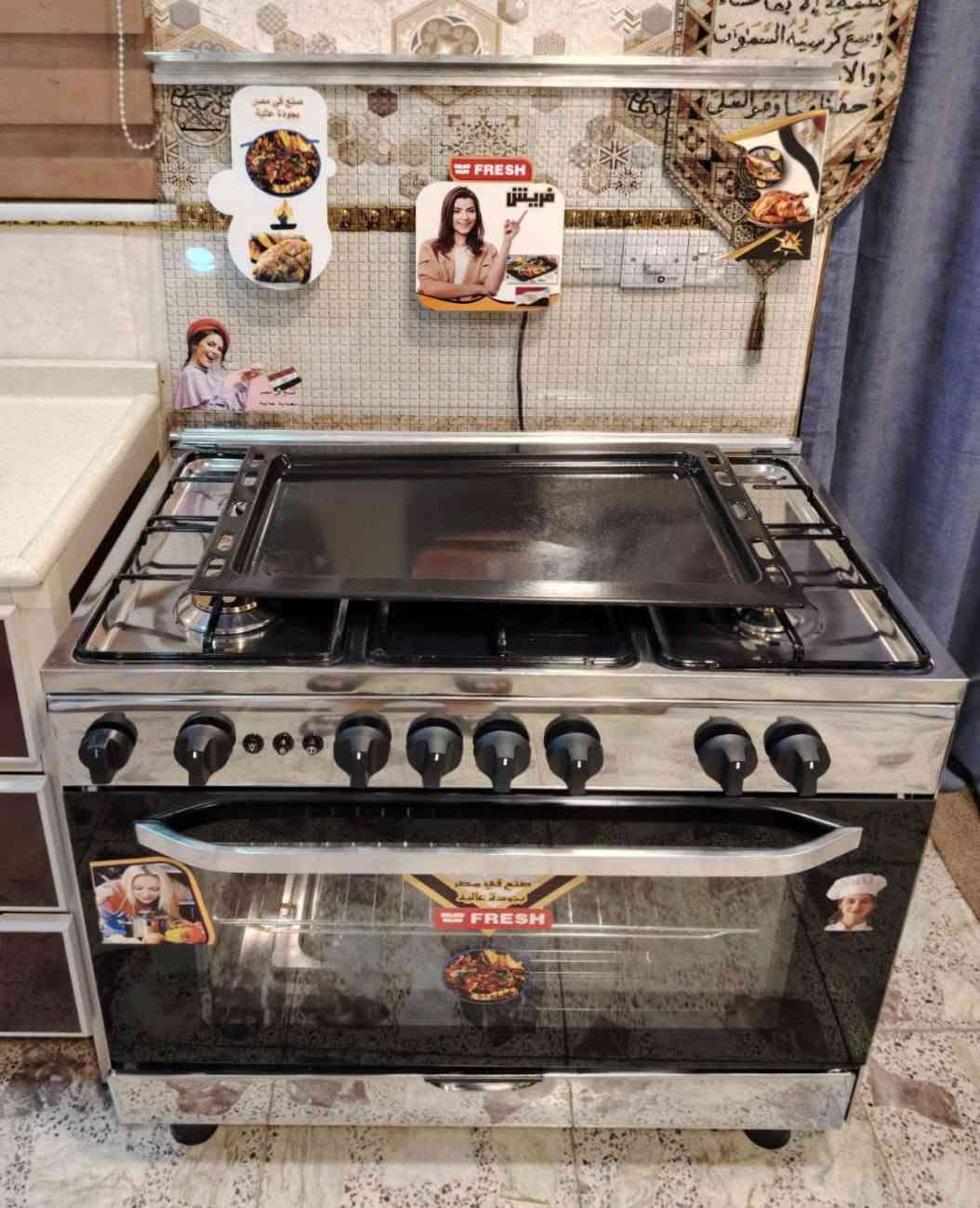❤️‍🔥طباخ فرش مصري للبيع❤️‍🔥
الطباخ (( المصري الأصلي)) نظيف كلشششش كلششش والفرن جديد.
✅️ حجم 60×90 أكبر حجم بطباخات 5 عيون (( ابو الفرن الواسع )).
✅️ الطباخ سل ستيل كامل 5 عيون.
وكل العيون والفرن نااااره زرررركه🔥. 
✅️ كل الكهربائيات تشتغل فووول بيه الجداحات وماطور شوي الدجاج والأضائه الداخليه للفرن ....وياه صينيه وشبجه الفرن .
((مكلفه بالنشر فقط))...ماعدهم لا حجز للطباخ ولا توصيل. 
🔴 السعر 290 قفل 🔴 السعر مابيه اي مجال. 
صاحب الطباخ ابو كرار .
*********** بيه واتساب✅️
