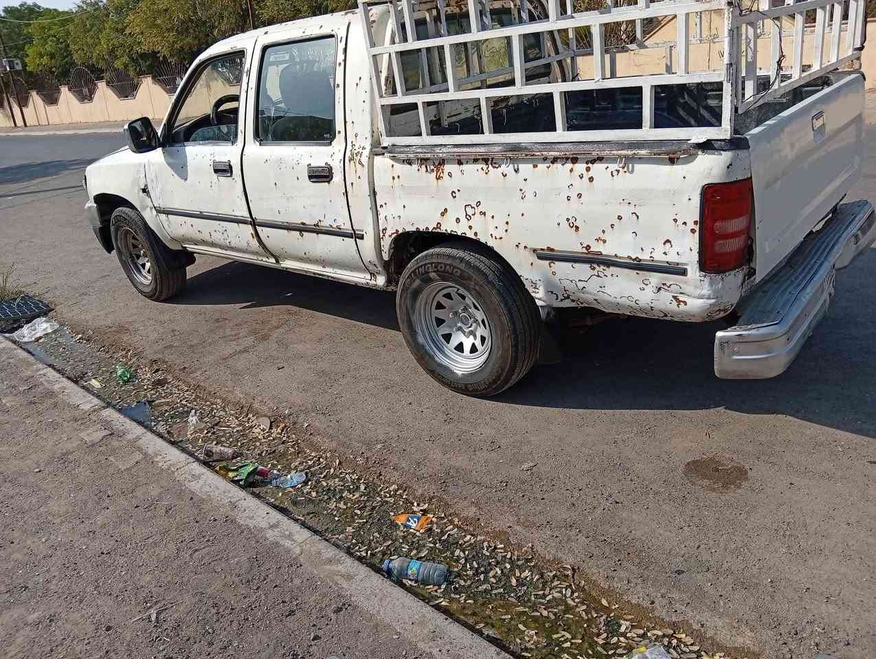 دير 2007
رقم كركوك مشروع وطني 
سنويه 2028
غرامات صفر 
دفتر بنزين مقدمين بعد ما طالع
كير محرك شرط 
كهربائيات كلها شغاله 
فقط تحتاج صبغ
***********
السعر 32بيه مجال قليل
المكان كركوك حي الوحده
