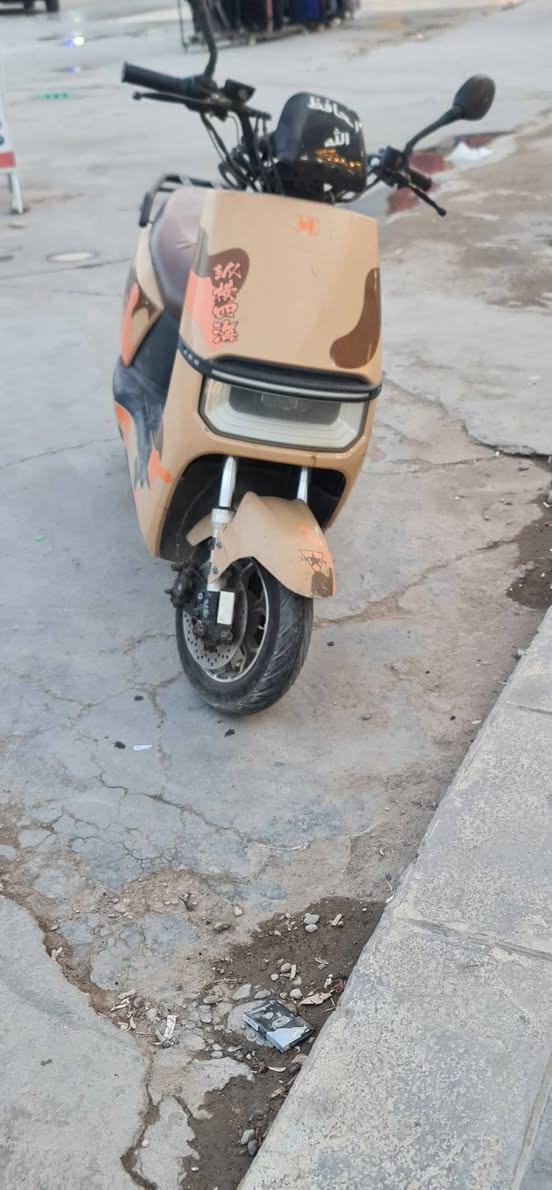 دراجه شحن • بطاريه ليثيوم • نضيفه