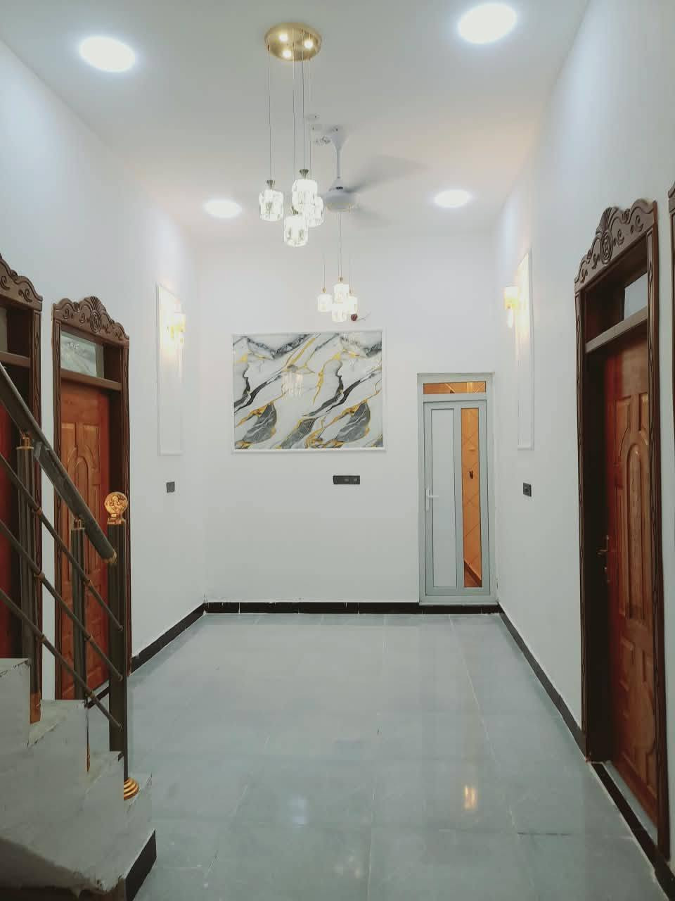 🏡 بيت للبيع – فرصة مميزة

السلام عليكم وأسعد الله أوقاتكم 🌹

يتوفر بيت للبيع بموقع مميز وخدمات متكاملة

📄 طابو ملك صرف زراعي عراقي
✅ وكالة + نسخة من الطابو + مكاتب أصولية

📐 المساحة: 140 متر²

🏠 مواصفات البيت:
▪️ غرفتا نوم
▪️ ديوان
▪️ صالة
▪️ مطبخ
▪️ صحيات داخلية وخارجية
▪️ بناء درجة أولى
▪️ جاهز للسكن ومن جميع النواحي

🌟 مميزات العقار:
✔️ منطقة هادئة ومريحة
✔️ جميع الخدمات متوفرة (ماء، كهرباء، مدارس قريبة)
✔️ شارع 10 متر تبليط
✔️ إنارة كاملة للشارع

📍 العنوان: البصرة – حمدان – قرب مركز حمدان

💰 السعر: 85 مليون دينار عراقي
🔹 قابل للتفاوض

☎️ للاستفسار:
***********
أبو مهدي
