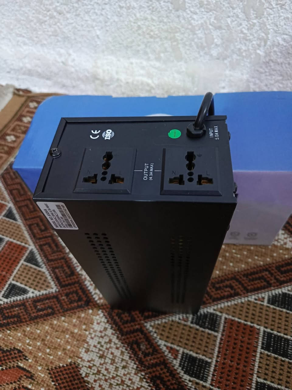 UPS
حجم 850VA مناسب للبلي او للتلفاز او للكامرات او اجهزة اخرى 
نظيف جداا استخدامة بسيط 
سعر30 
رقمي واتساب ***********
