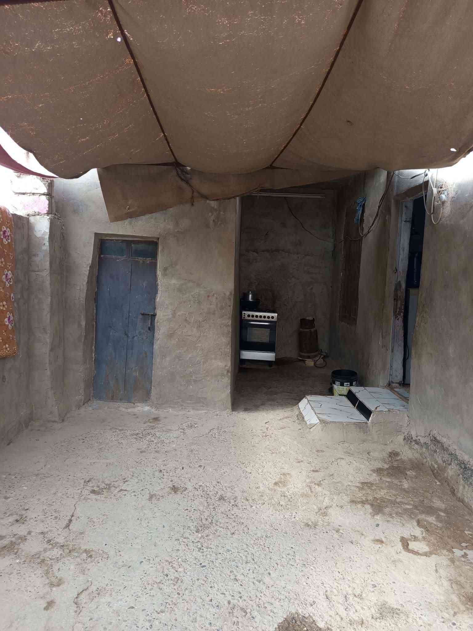 بيت للبيع • عباسيه خديه • ٢٥٠م」「طابو زراعي」「سند ٢٥」「غرفة」「صالة」「حديقة」...
