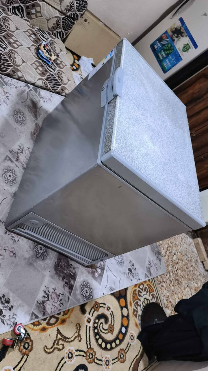 فريز بدون ماطور فقط بدي نضيف حجم وسط للبيع 50الف ***********بصره معقل البصرة, العراق
