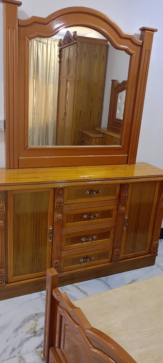 سلام عليكم خوان   غرفه جديده    عنوان فلوجه حي جولان  سعر مليونين وربع    بيها مجال      الهاتف ***********
