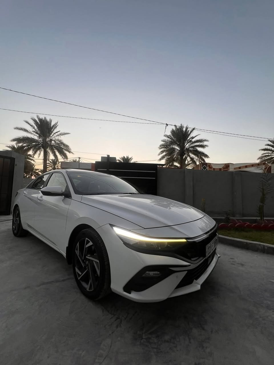 سلام عليكم الانتره ماشيه 30 يعني بعدهي زيرو  تجميع موديل 2023 السونار موجود محرك ١٦٠٠ رقم بغداد تحويل ثاني يوم السعر 140 بيهه حك الجيه بيع مستعجل 
 ***********
