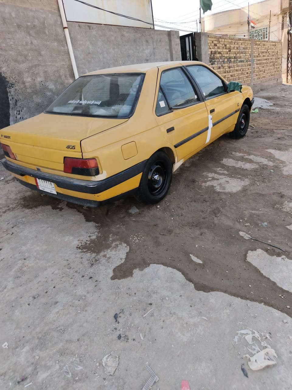 السلام عليكم.
بيجو 405 بابل موديل 2012 بيه جاملغ خلفي  سياره جاهزه من كلشي تبريد نقص غاز مكينه تخم تاير قبل يومين بدلته سياره حلوه حداديه جديدة 
مكان سياره حلة بابل 
السعر 32وبيه مجال حك جيه 
***********

