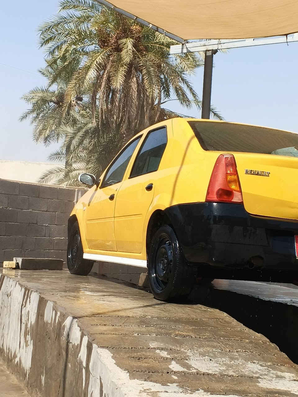 للبيع رينو 2009 رقم بغداد بأسمي مداور ثاني يوم سياره گير ومحرك ع شرط +تخم تاير جديد السعر 32وبيه مجال للأستفسار الاتصال ع رقم ***********
