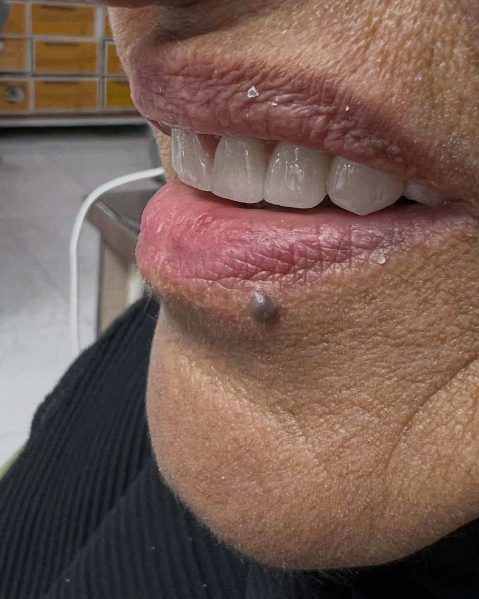 د. منذر حبيب • عيادة أسنان • الناصرية