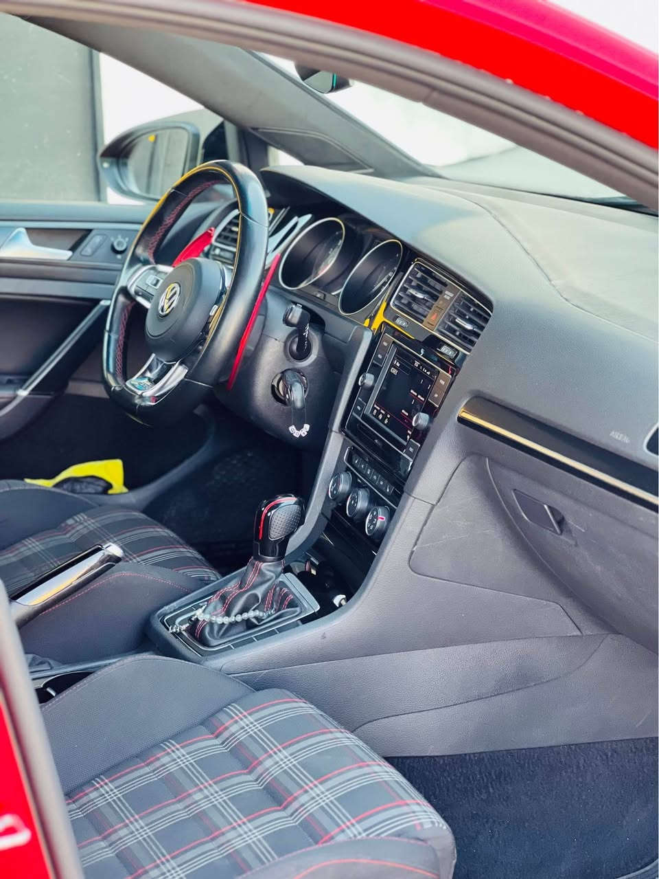 golf 2021 
مواسەفات gti
مەکینە20ی تۆڕبۆ سەوتی 
فۆڕجی لەسەر 
سەیارەکە 50 هەزار ڕۆشتوە 
سەفحەی لای سایەقی هەیەتی
پشت و پێش کەپس 
گێڕ و مەکینە بەشەرت  
133 وەرەقە و مەعامەلە
***********
*********** أربيل, العراق
