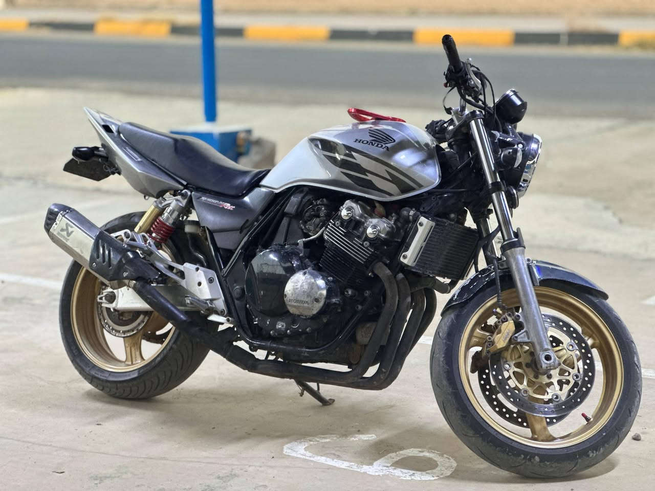 السلام عليكم للبيع دراجة سيبي 4 جيل ثالث  حجم 400cc دراجه نضيفه حيل كدام عينك سعر14
وبيهه مجال
العنوان ديالى خان_بني سعد
الاستفسار الهاتف ***********
