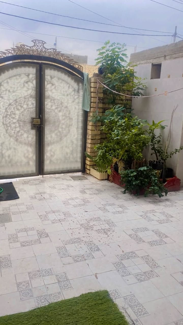 للبيع مشتمل طابقين بناء حديث حي الجامعه 
‭***********‬
