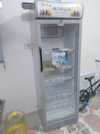 ثلاجة • للبيع