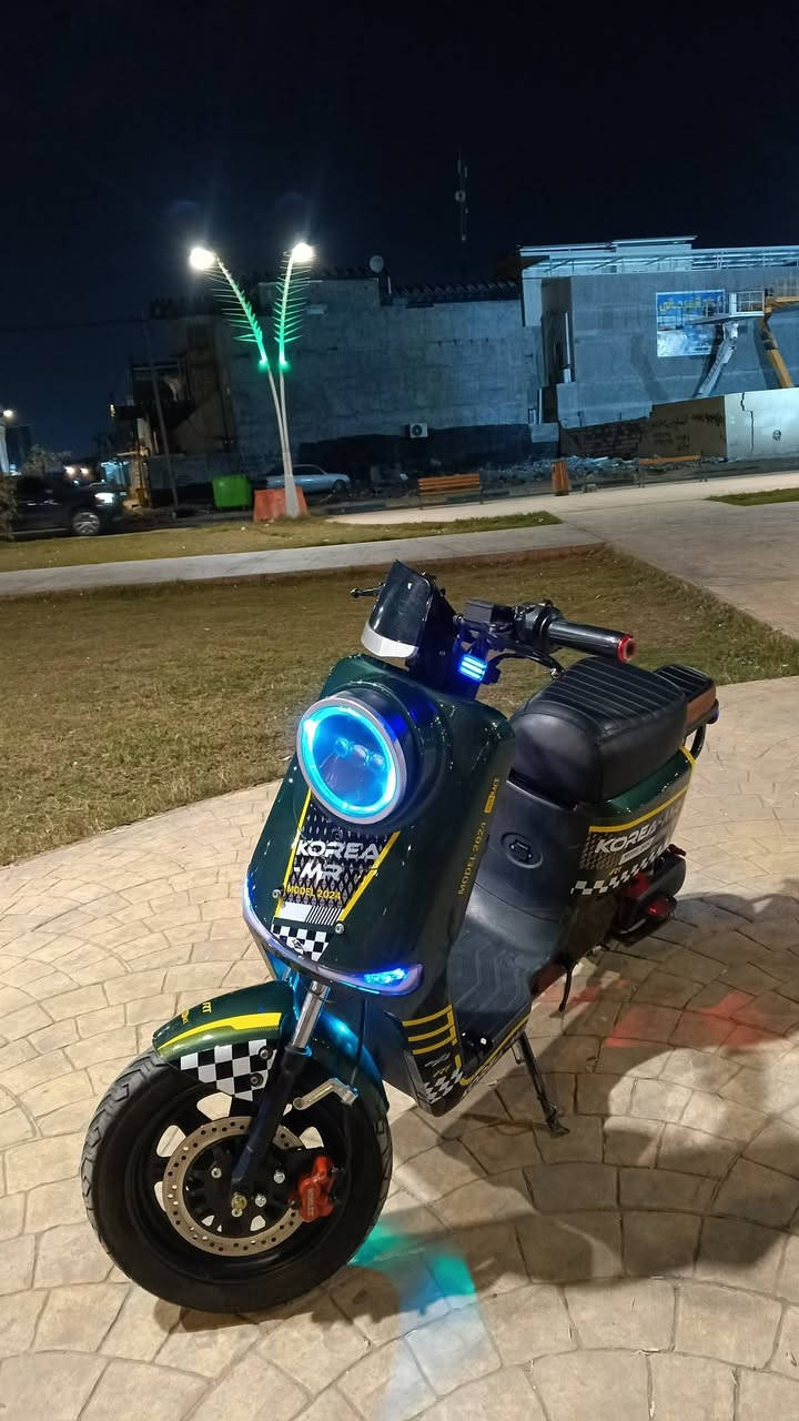 دراجه شحن للبيع السعر قفل 280الف بدون بطاريات بيها ضربات في الكفرات + هورن مابيها + فره بالسكان + دبلات خلفي تعبانات  العنوان البصرة القبلة الرقم *********** سعر ثابت

