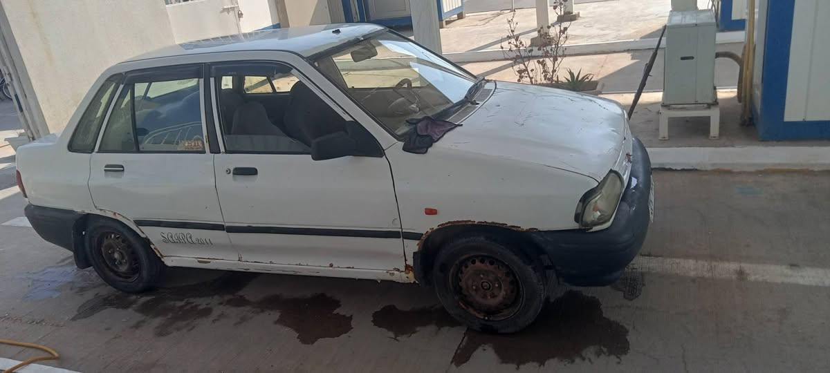 سلام عليكم للبيع سايبا  مديل٢٠١١كير محرك مكفولات  رقم قادسيه السعر ٣٢وبيه مجال المكان الديوانيه السنيه رقم الهاتف ***********

