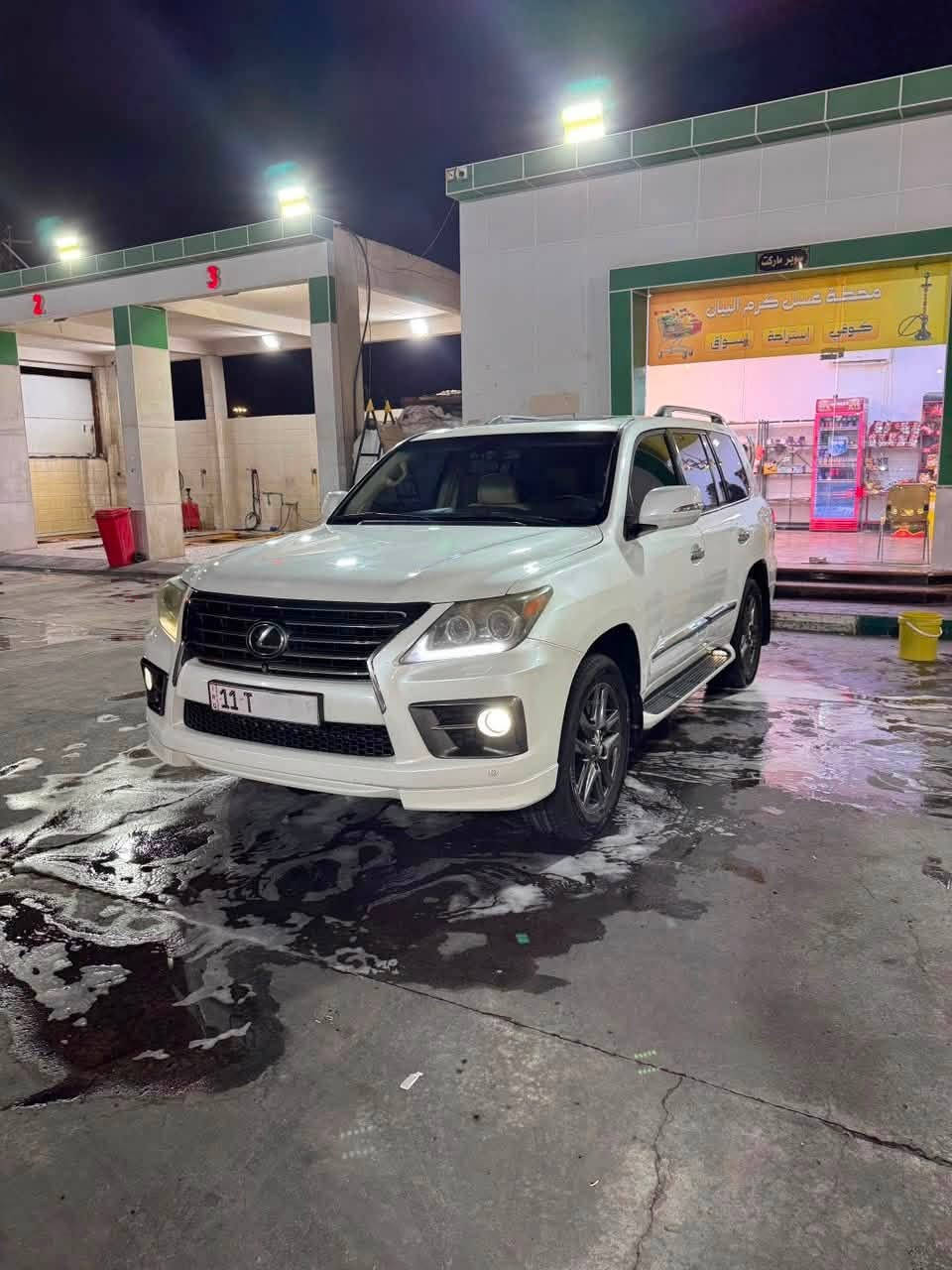 لكزس LX570 • ٢٠١٥ • فول مواصفات