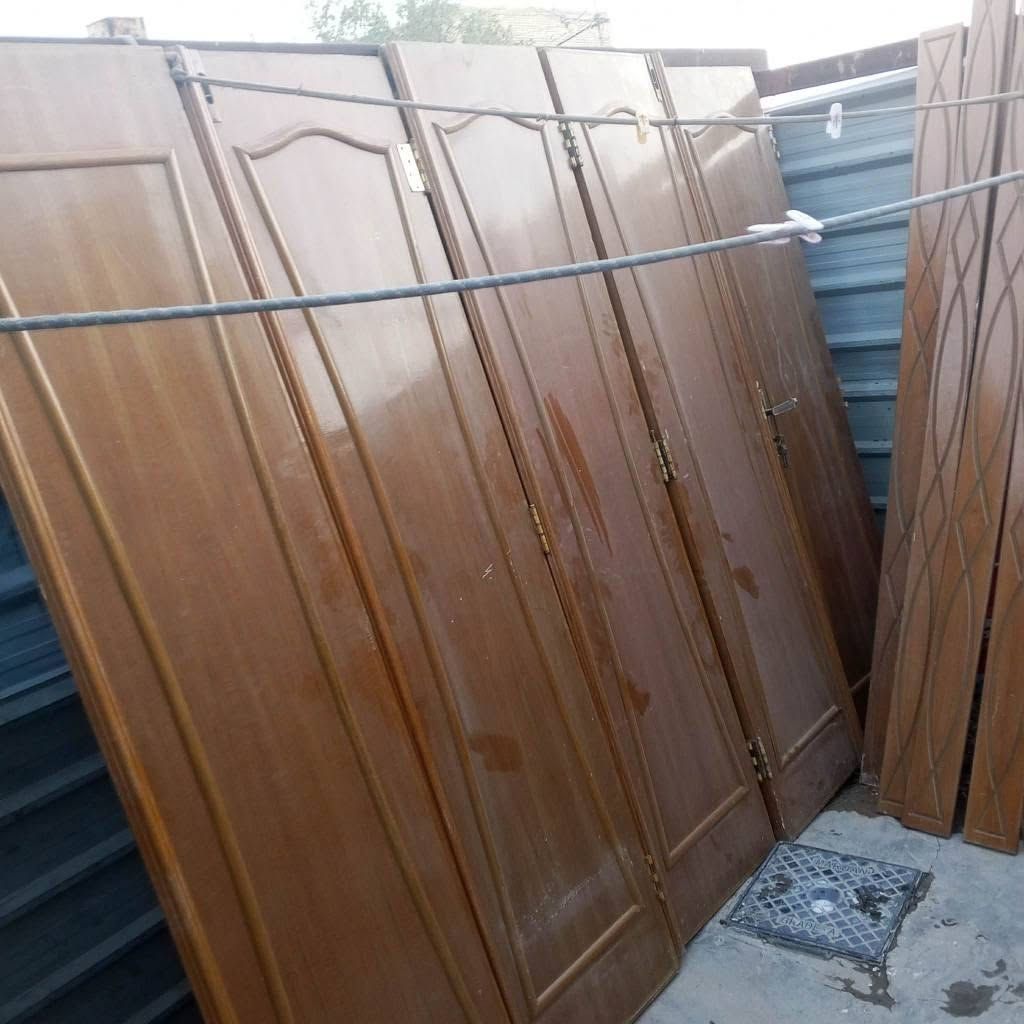 باب دفتري طول 280
العرض 270
 تسكام هنه قيبان
السعر 300

باب او جرجوبه  طلاكه وحده الطول 280العرض 1متر السعر 150
 مكاني نجف حي النداء
*********** النجف, العراق

