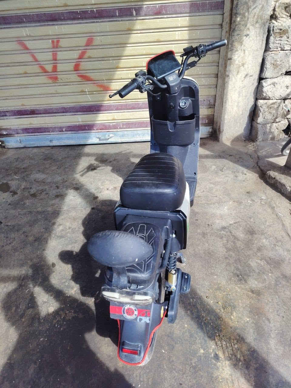 R11 • موديل ٢٥ • بطاريات ٦