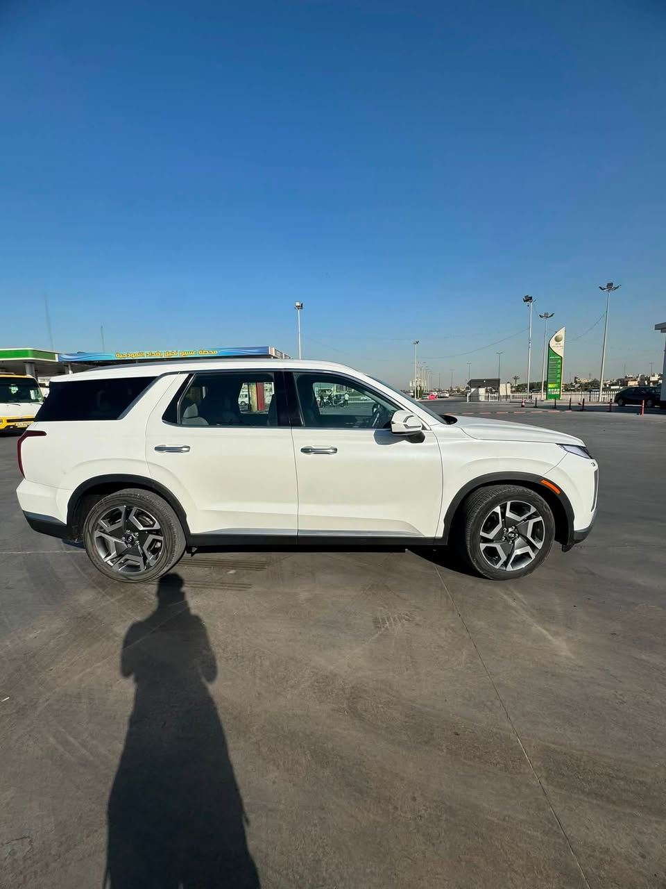 بلسايد 2023 SEL
المواصفات

تشغيل عن بعد 

صندوق كهربائي

مقاعد الامامية كهربائية

تدفئة المقاعد الامامية

3 قطع تبريد

شحن لا سلكي wireless 

منافذ usb

نظام بريك تلقائي للطوارئ

تحذير نقطة عمياء على المري

كامرا خلفية بمنظورين

ويل حجم 20 

مثبت سرعة

تحديد مسار

تحكم تلقائي بدرجة الحرارة

6 ايرباگ

وهواية مواصفات ثانية

ماشية 15 مايل

السيارة حادثهة بابين مبدلات ومصبوغات 

بدون دواخل

السيارة نظيفة وجاهزة السعر 275 وبيهة مجال 

رقم الشاصي KM8R24GE5PU614390

غير متوفر ماسنجر للتواصل فقط رقم ***********
