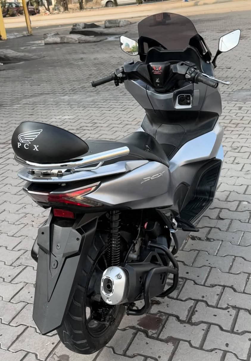 PCX • ١٢٥ • وارد كوري