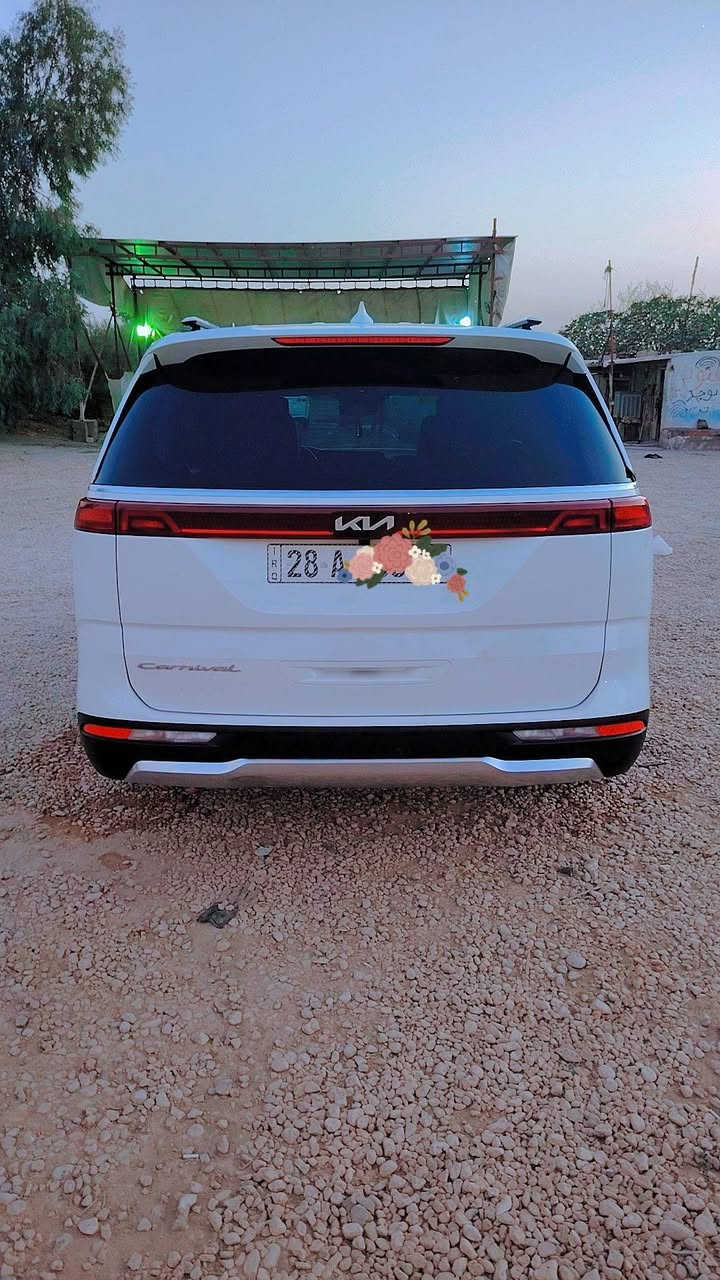 سلام عليكم 
البيع كيا كرنفال وارد أمريكي 2022 أبيض صدفي 
الضرر بنيد او جاملغ جهت العبري امبدلات اصلى 
حالت السياره جيده جدن بمعنه الكلمه من حداديه او تبريد او مكينه او كير او تايرات الداخل مغلف جلد السياره موجوده بل نجف ابو صخير 
رقم ألماني نجف بسمي امداور ثاني يوم السعر 290$او قابل التفاوض الاستفسار عن هذ١الرقم 
  واتساب موجد           *********** 
مواصفات السيارة فول برستيج عده فتحت
1. اربع كامرات 
2. حساسات امامي او خلفي 
3. الأبواب كلها كهربائي 
4. مقاعد السيارة تبريد اودفئه 
5. كامره داخليه 
6. تشغيل عن بعد 
7. جنطه كهربائي 
8. قياده ذاتيه 
9. تحديد مسار 
10. رادار
