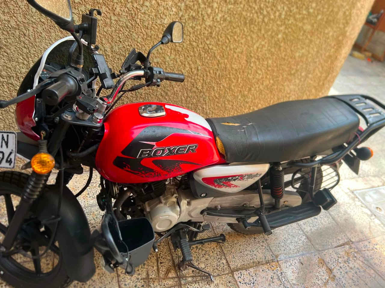 سلام عليكم 
دراجه بوكسر موديل 23
فول موصفات شلعه ومعدل السعر 2100
  المكان بغداد العامريه تحويل ثاني يوم
الهاتف ***********
