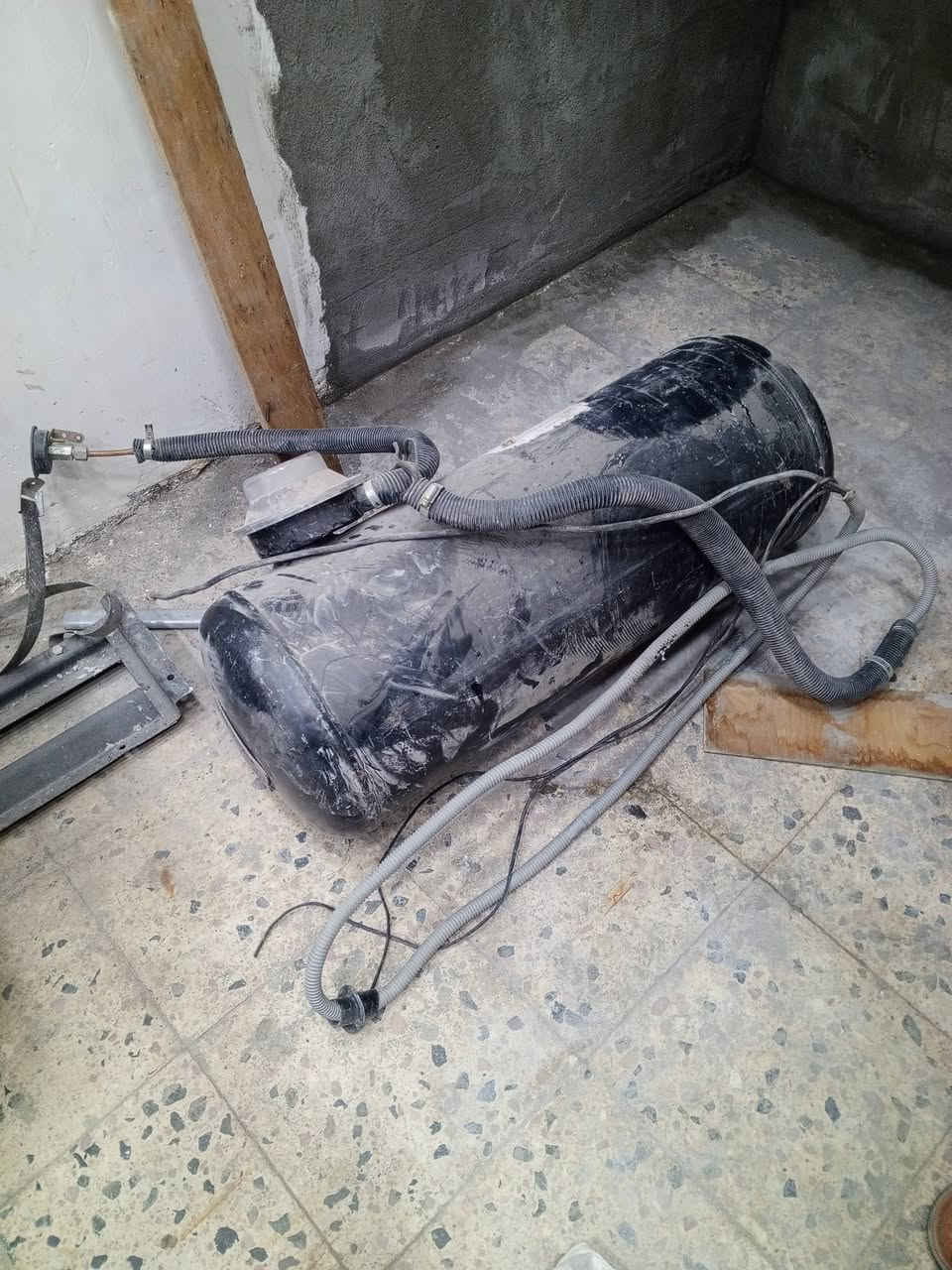 منظومة غاز للبيع كاملة مع تفرعاتها 250
للاستفسار  ***********
