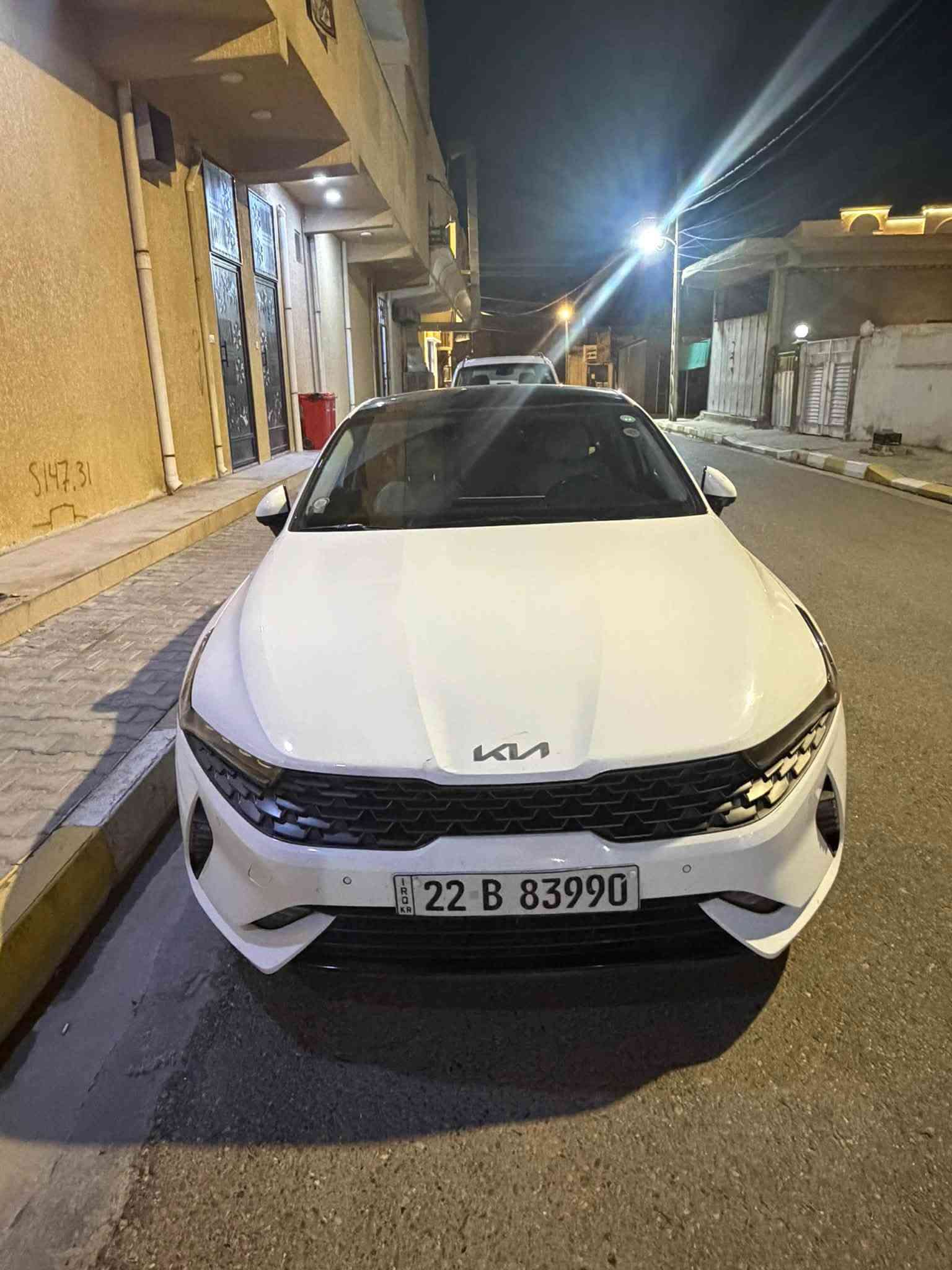 K5 خليجي وكالة نم
موديل ٢٠٢٣ 
فول مواصفات 
رقم اربيل 
بانوراما 
تدفئة كشنات 
ستيرن هيتر 
كشنات جلت اوف وايت 
بصمة تشغيل وابواب 
كفالة عامة مطلقة من الصبغ والتبديل عدا ملاحظة بصيطة جداً بالجاملغ الخلفي 
السيارة جديدة بحالة الوكالة 
ماشية ٤٢ الف كيلو متر 
مكان السيارة الانبار هيت 
السعر 190$ وبيها مجال 
للاستفسار اتصل ***********
