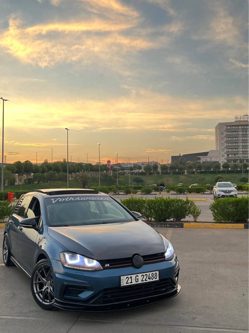 غولف • 1.8 توربو • فول مواصفات