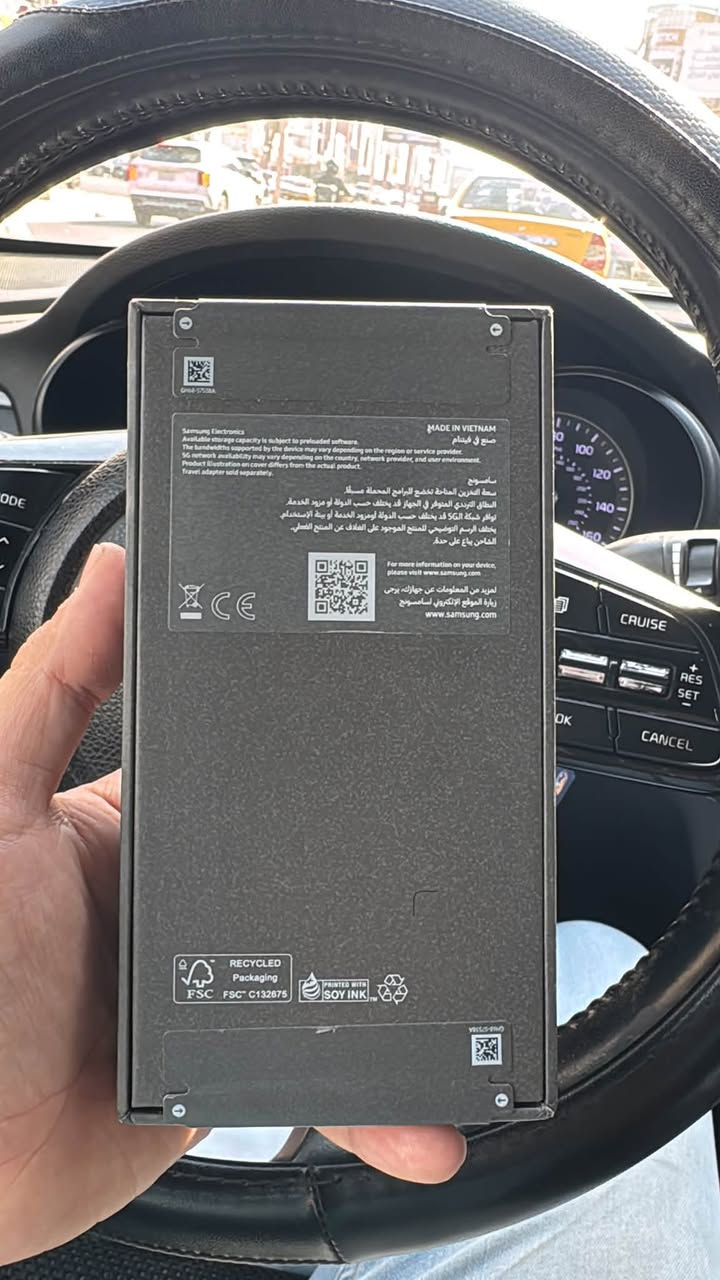 السلام عليكم هاتف سامسونج جالكسي أس ٢٦ ذاكرة ٢٥٦ جيجا جديد غير مستعمل للبيع بسعر مناسب 
***********
