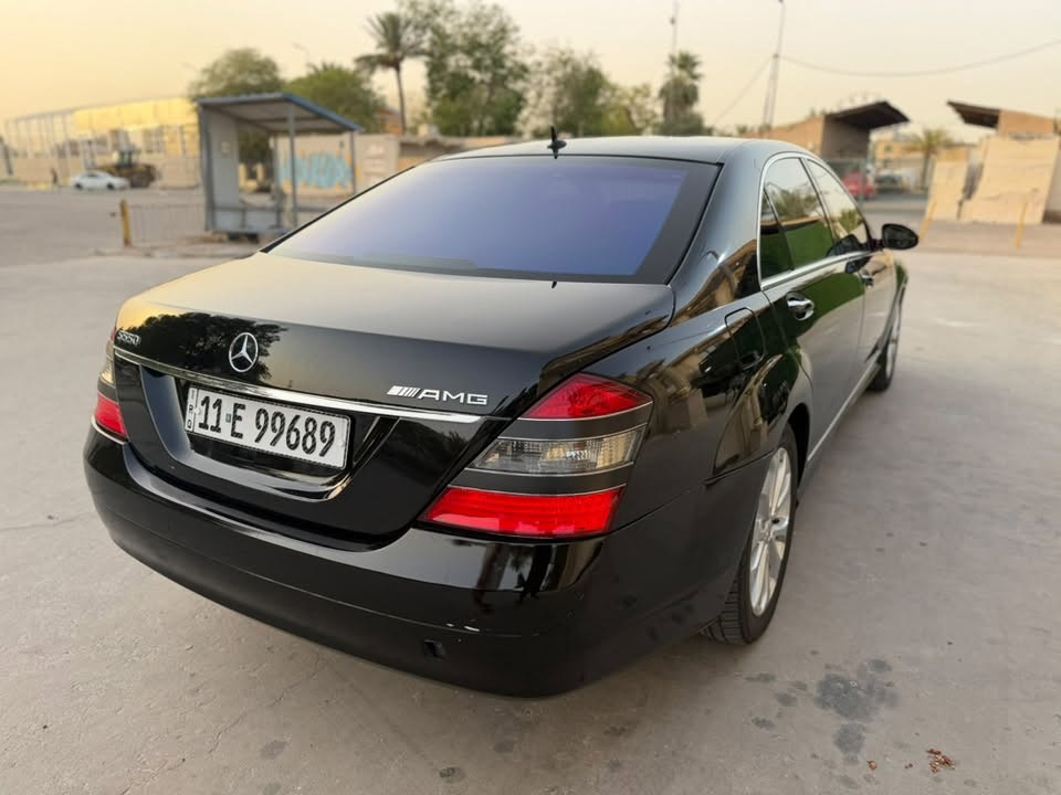 فووول مواصفات مرسيدس S550 وارد يابان  موديل 2006  جديدة جاهزة من كلشي حدادية كير محرك تبريد 
ماشية 200 الف كيلو   
باب طويل لارج
ابواب شفط 
5 بردات
ويل كب عين الشمس
حساسات امامي خلفي 
نظام صوت هارمن كاردن
فتحة سقف
داخل جلد بيجي ملكي
كشنات تدفئة وتبريد ومساج وخزن VIP
بردة خلفية كهرباء
مرس قلابة وشفط
جكات 
صندوك شفط
مكينه 8 سلندر 
مكان السيارة بغداد
السيارة كلش جديدة   
بدون ضرر ولا حادث بيها رش صبغ مال يابان السيارة جديدة ومابيها كل نقص
السعر 150$
 :***********
