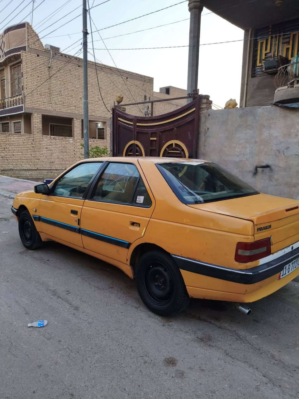 للبيع بيجو اكد موديل 2012 رقم بغداد انكليزي هيئه مصفره تحويل مباشر كير محرك نضاف حداديه جديده تبريده منقص غاز تخم تاير جديد سياه كشره نضيف السعر20 بيه مجال حك الجيه مكاني كربلاء ***********
