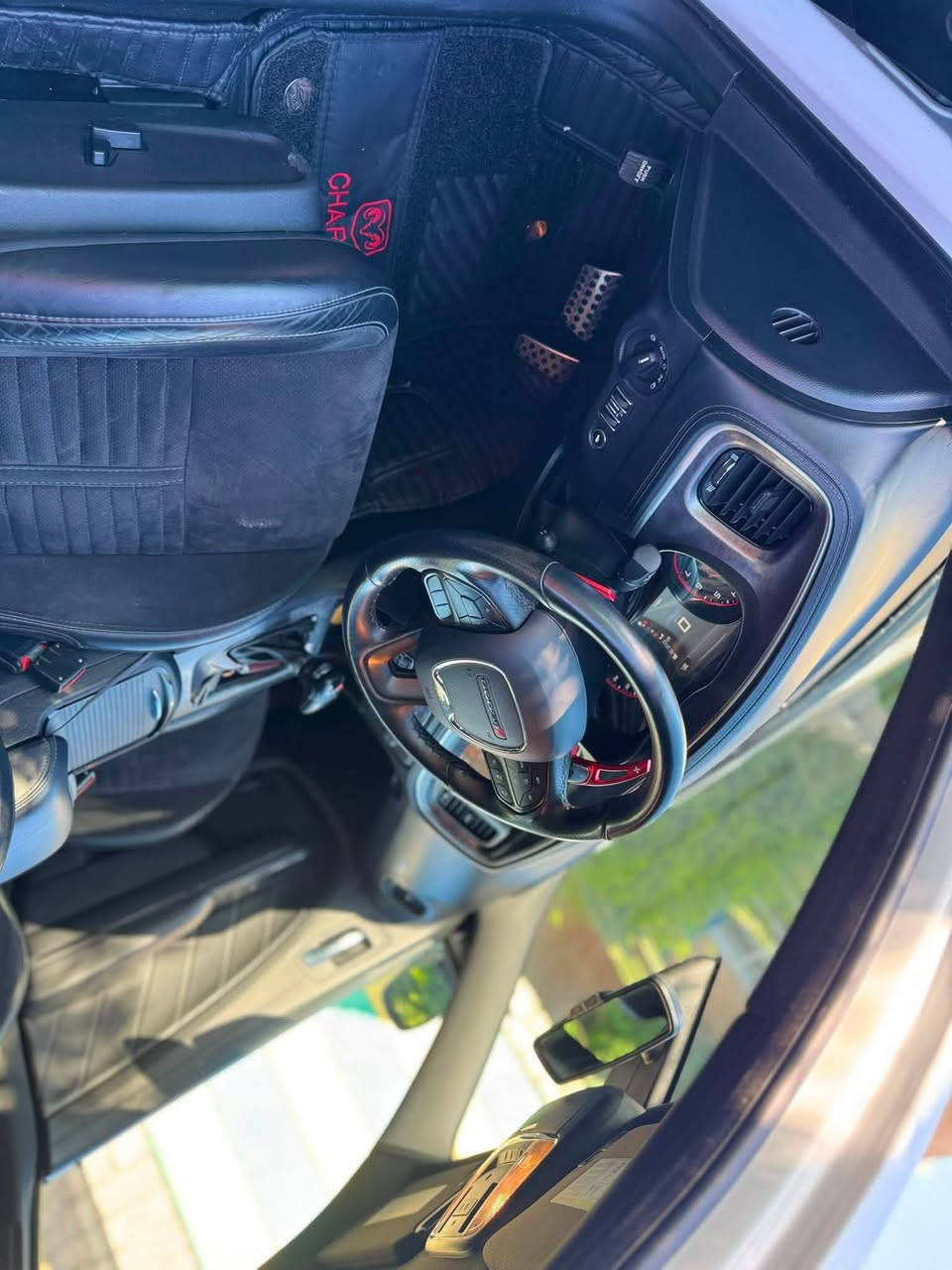 Dodge Charger Daytona 2023
الموديل ؛ 2023 دايتونا اصل 

العداد : 20 MI

المحرك :هيمي 8سلندر 5700

اللون : ابيض 

السيارة جديدة 

* كير محرك مكفول على بلاد الشركة . كله بشرط 

• ⁠المواصفات: 

* القماره اسود بلادي 

* ⁠دشبول جلد خياط 

* سستم صوت الباين

* شاره ترحيب جوه الباب دايتونا

* تراي السيارة مخيف من ناحية السرعه والنعومة 

* تبريد بلادي

* امكانية التحكم بوضعيات المقود كهربائي

* ويل سكات قياس 20 أنج 

* ⁠طخم تاير جديد

* مقاعد رياضية كنتاره وجلد ختم دايتونا

* ذاكرة لحفظ وضعيات الجلوس (ميموري)

* المقاعد الأمامية تبريد وتدفئة

* المقاعد الخلفية تدفئة 

* شاشة كبيرة قياس 8.4 أنج اوپشنات SRT كاملة 

* تدفئة ستيرن 

* تشغيل عن بعد 

* داخل لون مميز رصاصي مشطب يجي بالدايتونا فقط وبعض الاصدارات من شركة دودج

* ⁠تحكم استيرن جهتين 

* ⁠دخول ذكي بدون مفتاح 

* تحكم ستيرن كهرباء 

مكان السياره :: صلاح الدين 

تفاصيل الحادث واتساب

***********
