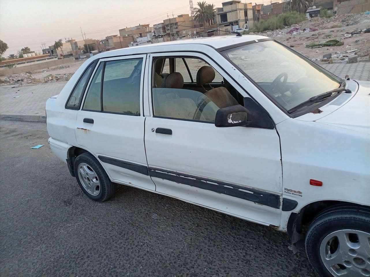 موديل ١٠ محرك نضيف كير هم نضيف حداديه زينه بيه جملغ خلفي بس كهربائي شغاله سعر ١٧ وريه مجال مكان كربلاء ***********
