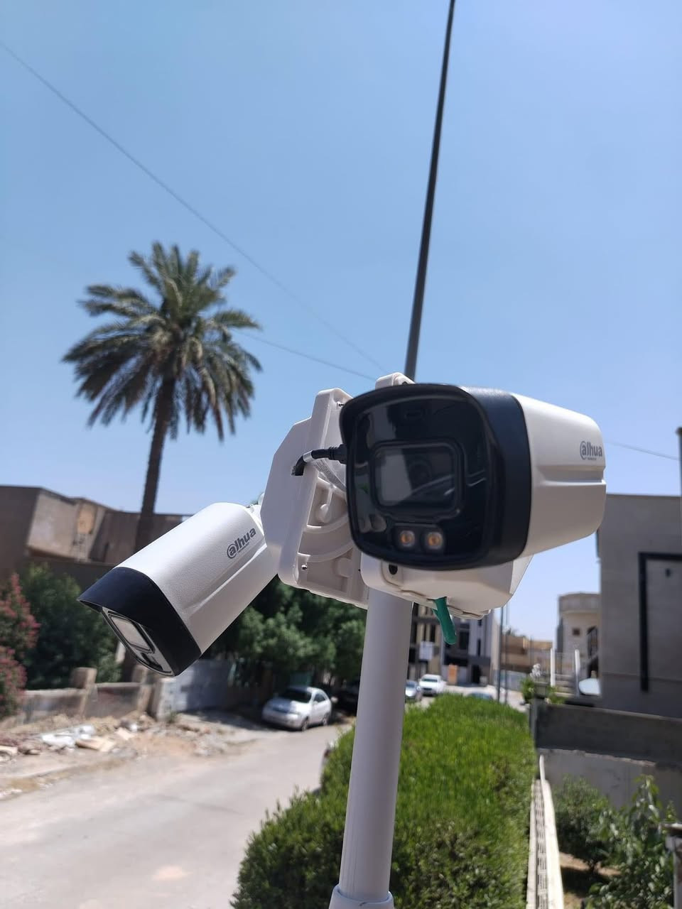 كامرات مراقبة • فني تركيب • منازل محلات شركات