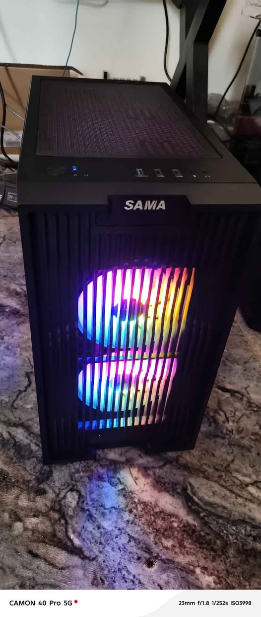 سلام عليكم
Nrx 335$
GPU: GTX 1660 SUPER 6GB X2 FAN (AXLE) 
CPU: RYZEN R5 2600 6CORE 12THREAD 
RAM: (2×8) 16GB DDR4 BULLET 3200MHZ 
HARD: SSD 256 GB 
MB: A320M-VH SOYO
POWER SUPPLY: 500W PLATOON (NEW) 
COLER: KF420 RGB 
CASE: (BLACK) SAMA X3 FAN أربيل, العراق

نص مكتوب في الصور:
- CAMON 40 Pro 5G 23mm f/1.8 1/259s ISO3994
- CAMON 40 Pro 5G
- 23mm f/1.8 1/143s ISO4797
- CAMON 40 Pro 5G 23mm f/1.8 1/252s ISO3998