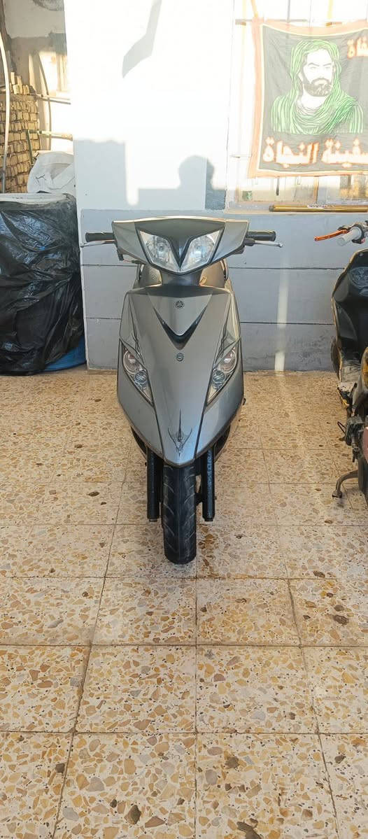 مكلف بلنشر ماكس ثعلب GTR دراجه حلوه وجديده ومابيه نقص دراجه نزلتهه من لرمبه صارله 7 اشهر سعر 850 وبيهه مجال رقم صاحب الدراجه ***********
