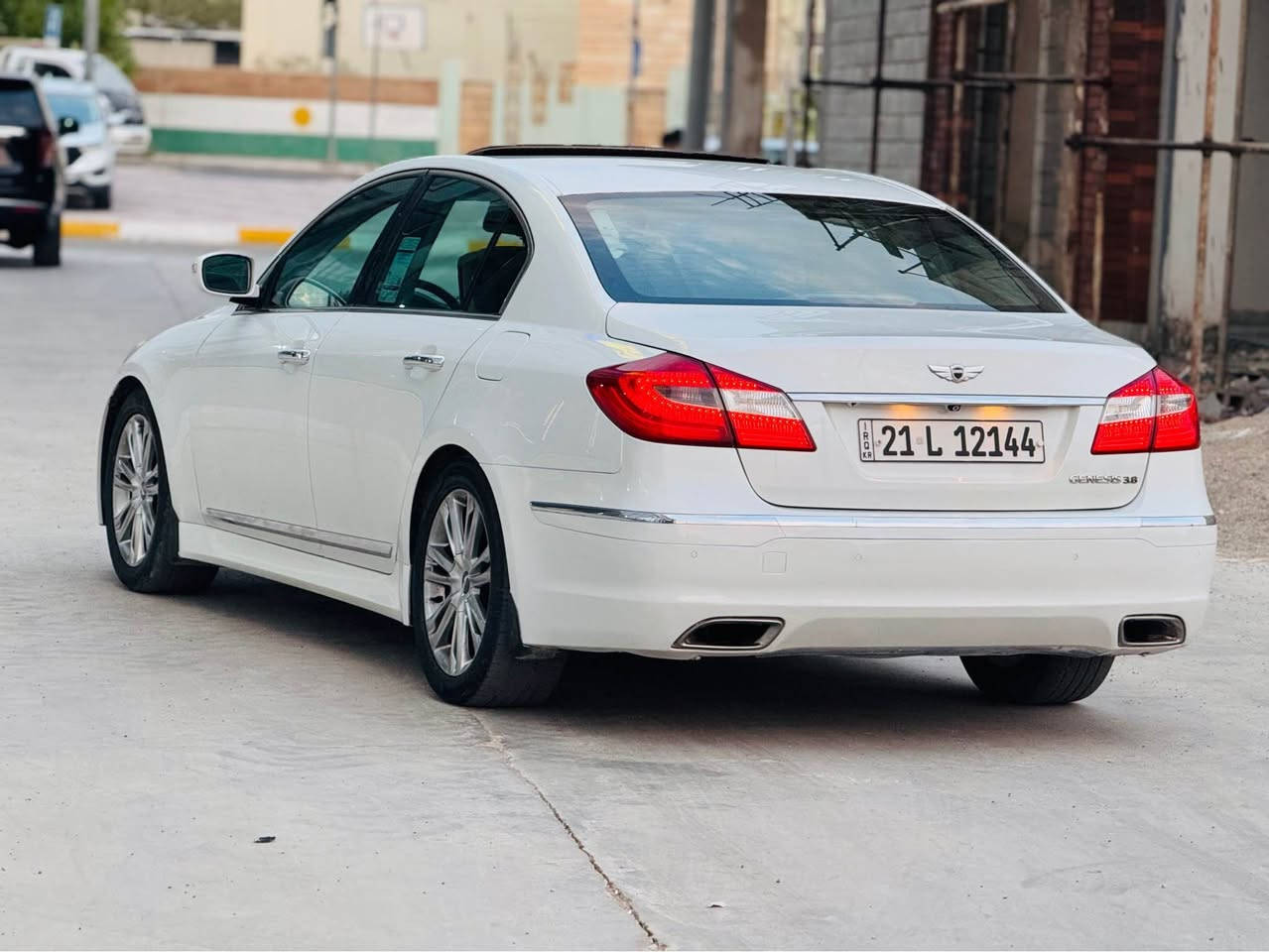 ﷽

🚘 هونداي GENESIS خليجي | موديل 2013
⭐ VIP — فول 1/1 — أعلى فئة

للبيع أو مراوس بالشمالي فقط

🇰🇷 فخر الصناعة الكورية
━━━━━━━━━━━━━━

🔹 حالة السيارة:
▪️ على وضع الشركة
▪️ كفالة عامة من كلشي
▪️ بدون صبغ بدن
▪️ بدون بارد
▪️ بدون حادث
▪️ بدون تبديل
▪️ السونار موجود
▪️ شرط الفحص وين ما تريد
▪️ رقم سليمانية دولي بسمي  شرط التحويل

⚙️ **المحرك ** 6 سلندر▪️ 3.8

🔍 وين متريد سوي سونار وافحص برغي برغي

━━━━━━━━━━━━━━

💎 أهم المواصفات:
▪️ بصمتين شركة
▪️بصمة تشغيل
▪️بصمة بيبان
▪️ بصمة صندوق
▪️ صندوق كهرباء
 ▪️ صندوق شفط
▪️ فتحة سلايد
▪️ لايتات متحرك
▪️ لايتات زنون 
▪️ بلاجكتور زنون
▪️ حاجب امامي
▪️ لد خلفي
▪️ اشارة مري
▪️ مري شفط
▪️ مرايات أوتو مع R
▪️ برده خلفية أوتو مع R
▪️ كشنات جلد
▪️ كشنات أمامية كهرباء
▪️ كشنات خلفية كهرباء
▪️ تدفئة كشنات الاماميه
▪️ تدفئة كشنات الخلفية
▪️ تحكم بالكشنات
▪️ ستيرن كهرباء
▪️ 3 قطع تبريد
▪️ داخل قرميطي
▪️ 12يرباك
▪️ دشبول مطعم لونين
▪️ ماوس تحكم بالشاشة
▪️ شاشة كبيرا
▪️ 6 أقراص CD
▪️ كاميرا أمامية 
▪️ كامراخلفية
▪️ حساس أمامي 
▪️ حساس خلفي
▪️ بلوتوث + حاكية
▪️ تحكم ستيرن جهتين
▪️ كروز سرعة
▪️ گير أوتو + عادي
▪️ 5 ويل كب شركة حجم 18
▪️ هندريك كهرباء
  ▪️بعد بيها مواصفات اهوايه

━━━━━━━━━━━━━━

💰 السعر: 129$بي مجال بسيط
📍 المكان: ديالى / خانقين

📞 ***********
📱 واتساب متوفر خناقين, ديالى
