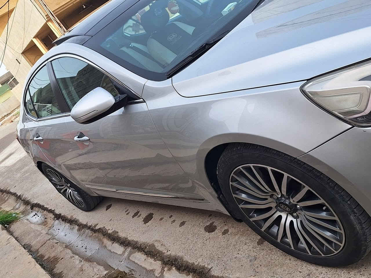 كيا كادينزا خليجي 2014vip   رقم اربيل الدولي بسمي ماشيه 140فول مواصفات بيه ربع الجامرلغ لخلفي صبغ فقط والمكينه بدلت كازكيت شرط لاراجز ولا اي تبخير مكينه جديده خير من الله لاستفسار ***********

السعر 128بيه مجال مكان ديالى الخالص
