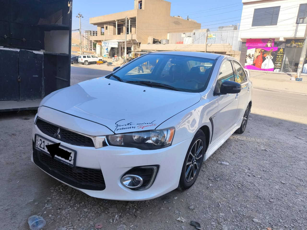 لانسر 2017 محرك 2.4 فورويل يعني AWD سيارة بيها 2 قطعة صبغ بيدون دواخل ايرباكات علي وضع شركة سنوية جديد رقم سليمانية ماشية 93 میل محرك كير اكسل بشرط.
بادل شفت
شغال
ديفيوزر
جناح عالي ايفو
دبل صالنصا
تايرات جديد 
دهن محرك كير فلترات جديد 
سعر /98 ورقة 
مكان سيارة/السليمانية
***********
