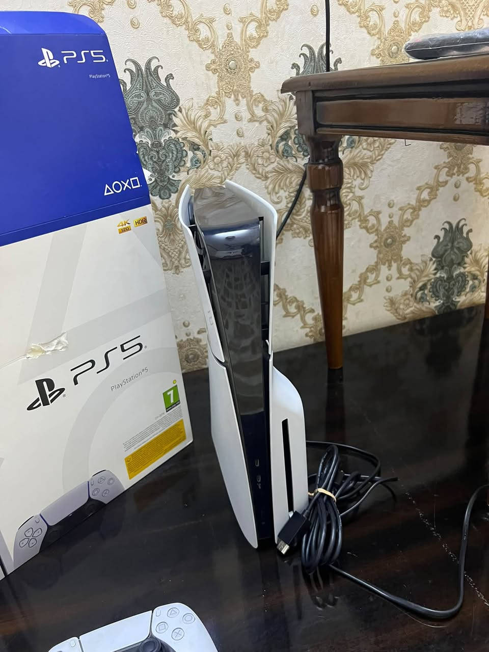 🔥 للبيع PS5 Slim سعة 1 تيرا 🔥
✨ نظافة 95%
💿 CD Drive
🔒 لوك ستيكر
🎮 جوستيك أصلي
🔌 الكيبلات الأصلية
📦 الكارتون
💯 ملحقاته الأصلية
✨ إصدار اللامع — كأنه مأخوذ جديد

📩 للتواصل عالخاص بالصفحة أو واتساب:
***********

📍 الموقع: بغداد
