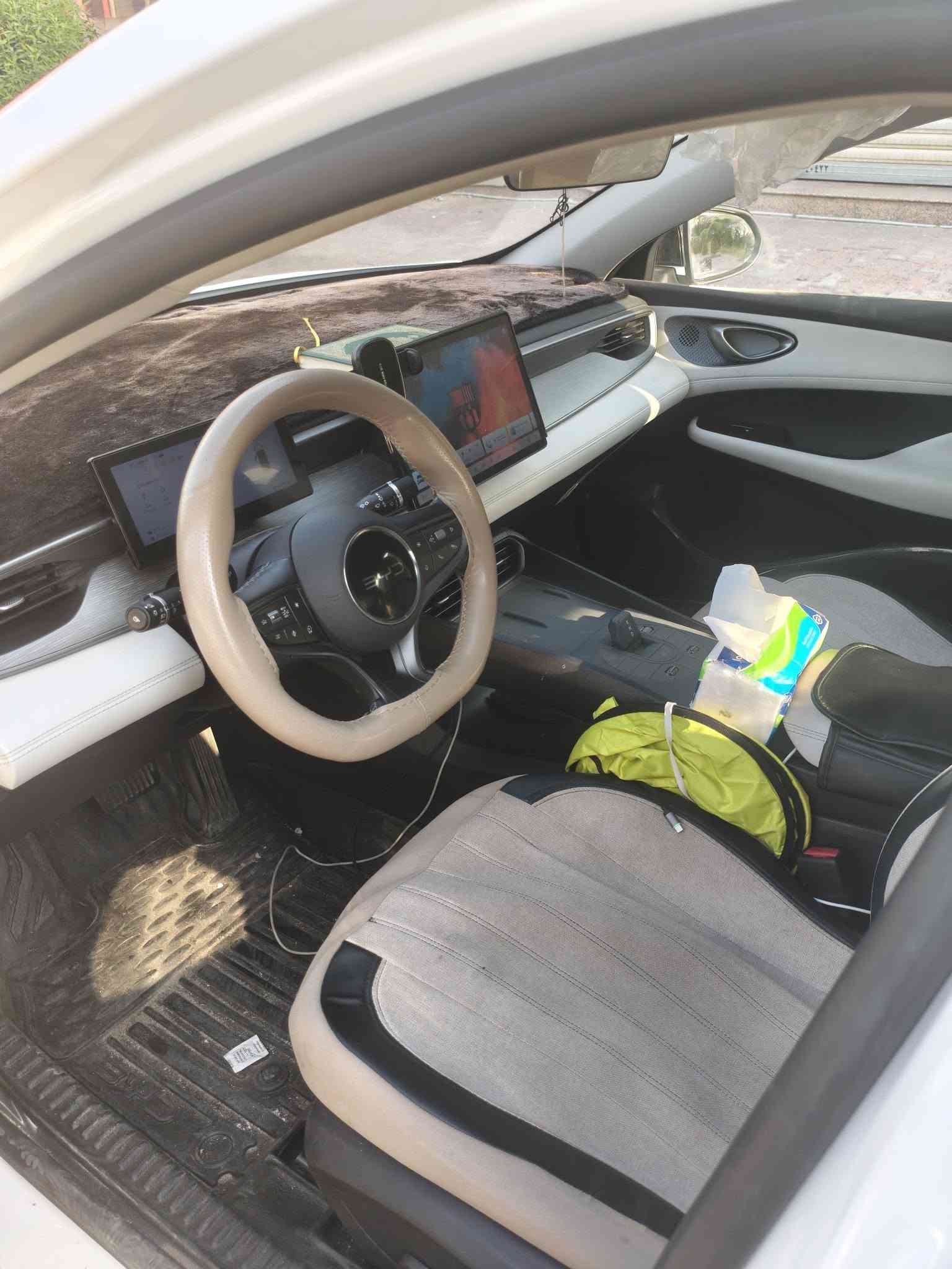 🔥 للبيع | BYD Seal 5 موديل 2025 🔥
🚘 بي واي دي سيل 5 موديل 2025
✅ مرقمة بغداد
✅ أعلى فئة (Full Option)

المواصفات:
✔️ فتحة سقف
✔️ نظام المحافظة على المسار
✔️ 13 كاميرا
✔️ شاشة كبيرة
✔️ بصمة تشغيل ودخول
✔️ حساسات أمامية وخلفية
✔️ كاميرا 360
✔️ مقاعد جلد
✔️ جميع أنظمة الأمان والقيادة الذكية

🚗 السيارة نظيفة جداً، 
📍مرقمة بغداد
📞 للاستفسار  ***********
