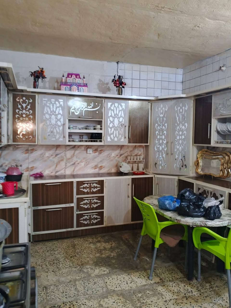 نادر الثالثه • طابو • ١٧٢م