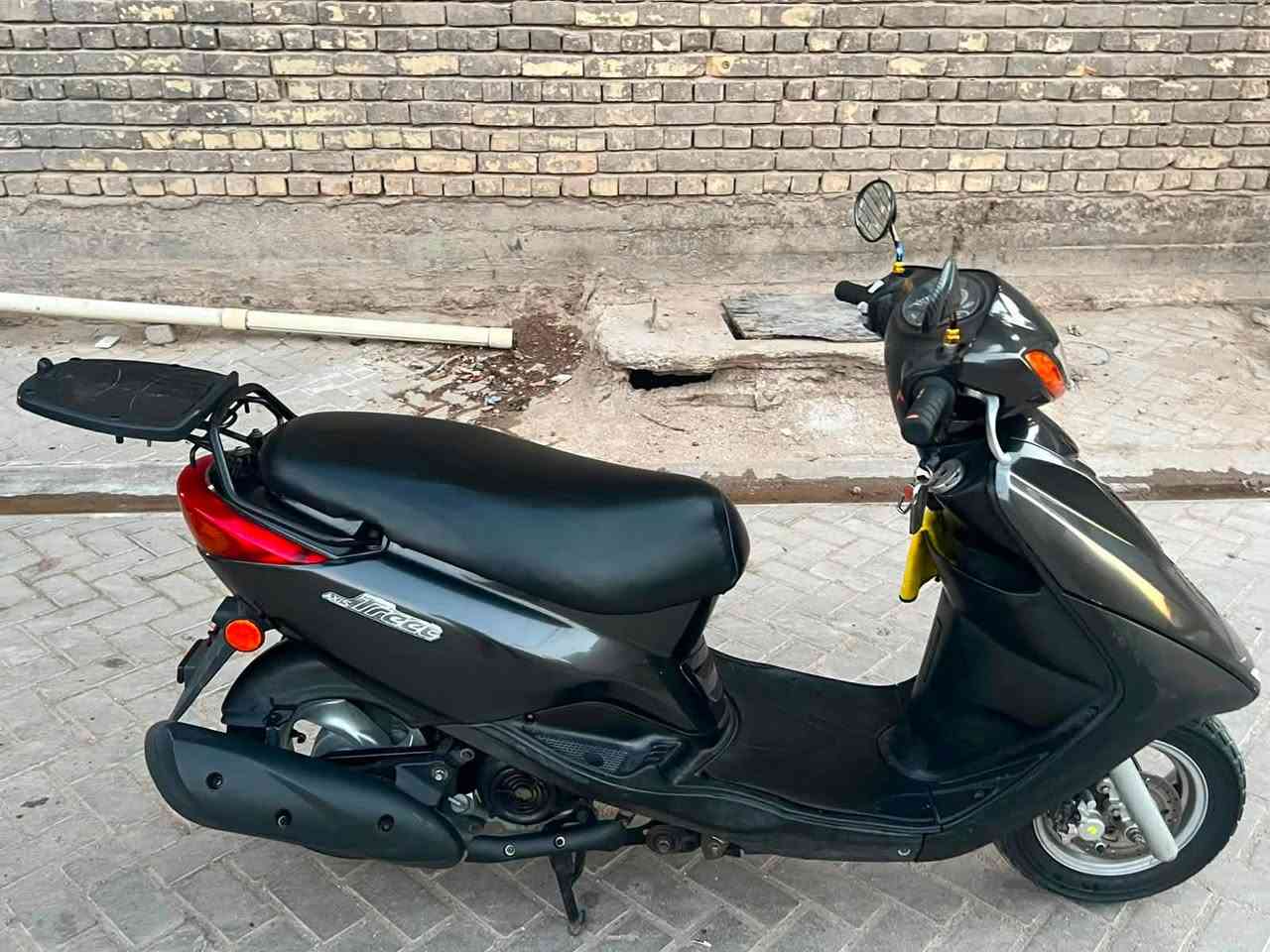 السلام عليكم دراجه اكزز ياباني البيع مكفوله سعر 1250مكان مدينه الصدر كياره رقم هاتف ***********
